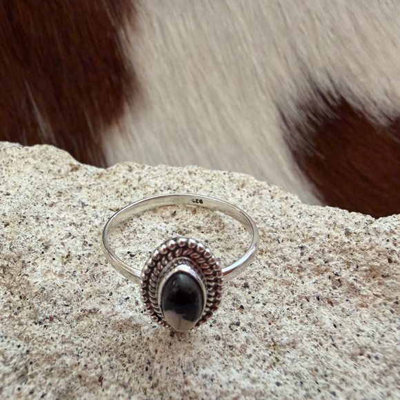 ❤️ White Buffalo Turquoise Oval Sterling Ring Size 7.25 Decorative Navajo Style - Picture 5 of 15